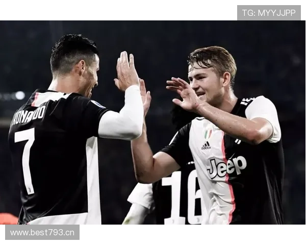 《全球足球转会风云：顶级球员动态一览及最新转会市场分析》