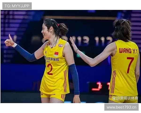 中国女排备战巴黎奥运会阵容公布引发球迷热议 - 副本 (2)